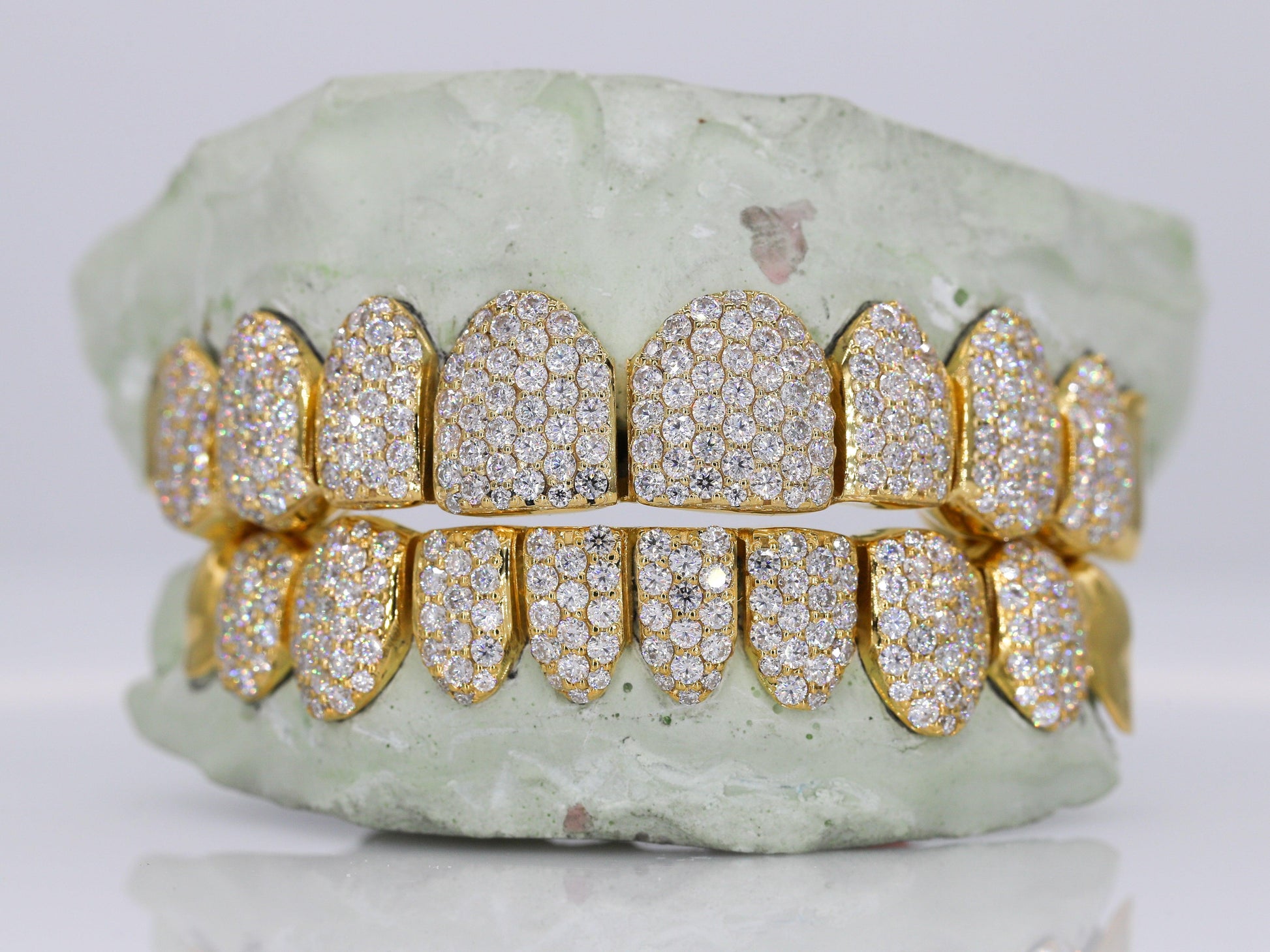 10 on 10 Capped VVS Moisannite Diamond Grillz - Moissanite Bazaar - moissanitebazaar.com