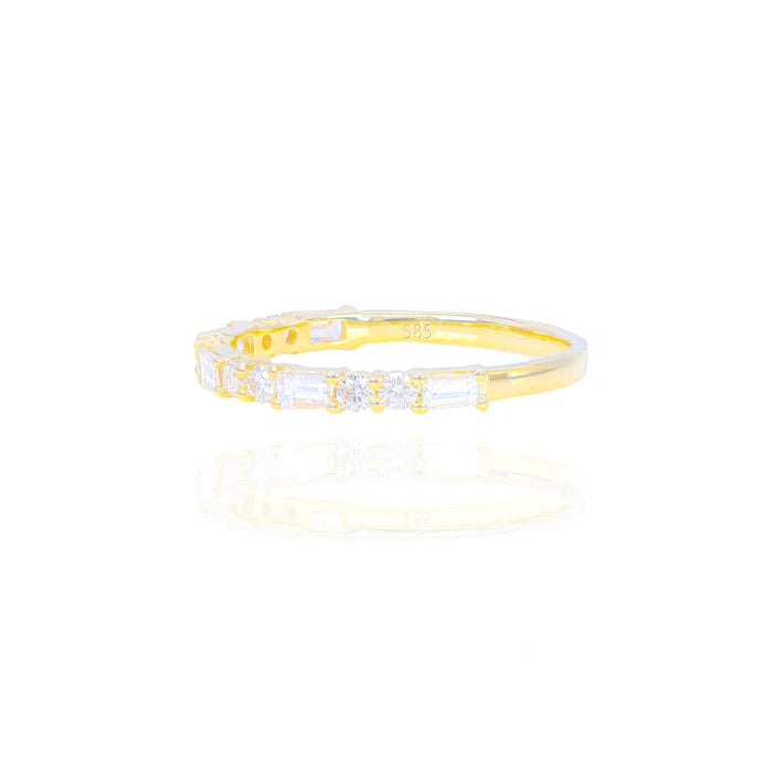 Baguette & Round Diamond Band